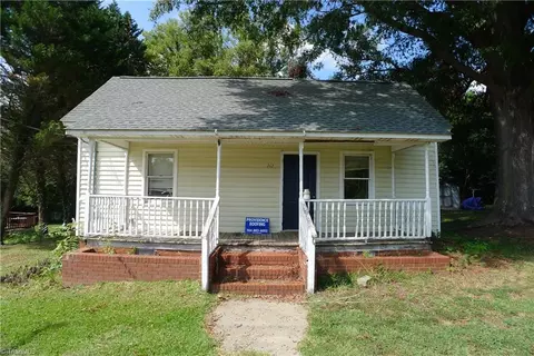 161 Center St, Cooleemee, NC 27014
