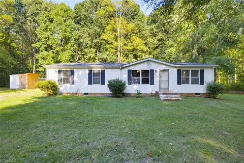 233 Fawnwood Rd, Reidsville, NC 27320