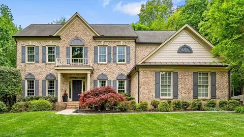 3905 Battenburg Ct, Greensboro, NC 27410