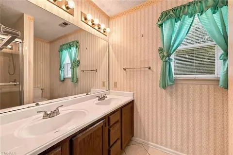 Bath - 161 Winfield Dr, King, NC 27021 photo 2 of 3
