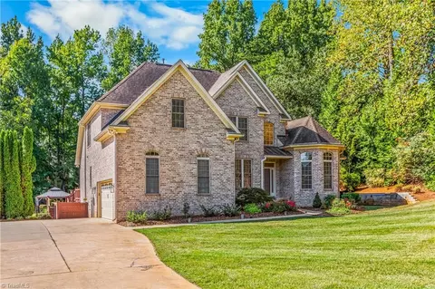 Exterior - 7479 Fox Chase Dr, Trinity, NC 27370 photo 4 of 16
