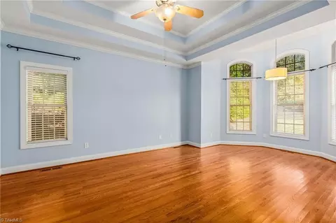 Living - 7479 Fox Chase Dr, Trinity, NC 27370 photo 5 of 6