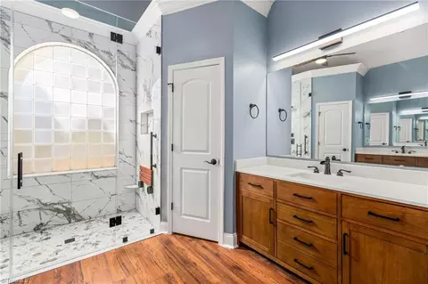 Bath - 7479 Fox Chase Dr, Trinity, NC 27370 photo 2 of 5