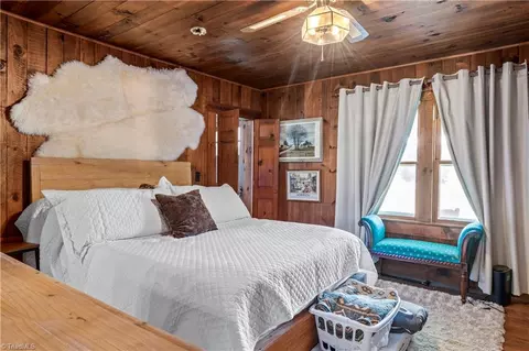 Bedroom - 650 Carson Creek Rd, Lowgap, NC 27024 photo 2 of 5