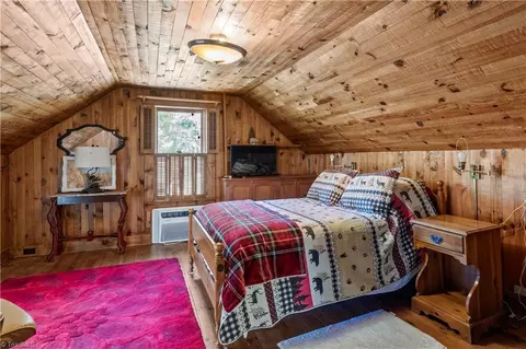 Bedroom - 650 Carson Creek Rd, Lowgap, NC 27024 photo 4 of 5
