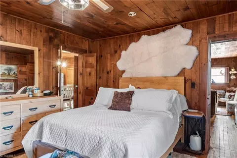 Bedroom - 650 Carson Creek Rd, Lowgap, NC 27024 photo 1 of 5