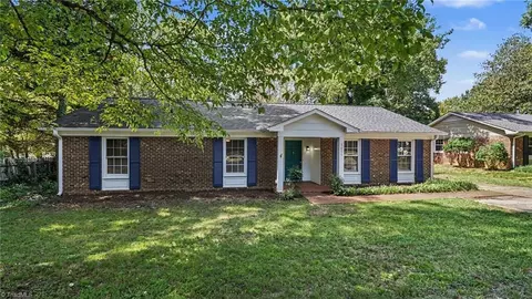 5411 Amberhill Dr, Greensboro, NC 27455