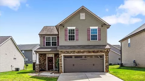 1391 Land Grove Dr, Kernersville, NC 27284