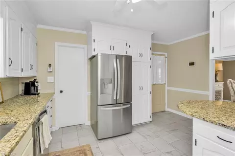 Kitchen - 2231 Arbor Grove Church Rd, Purlear, NC 28665 photo 3 of 6