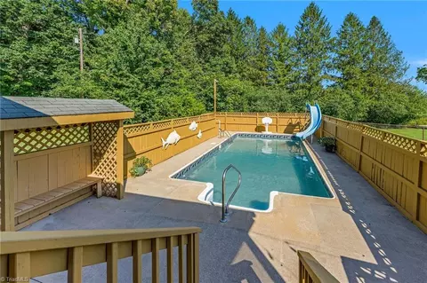 Exterior - 2231 Arbor Grove Church Rd, Purlear, NC 28665 photo 6 of 8