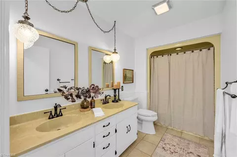 Bath - 2231 Arbor Grove Church Rd, Purlear, NC 28665 photo 5 of 6