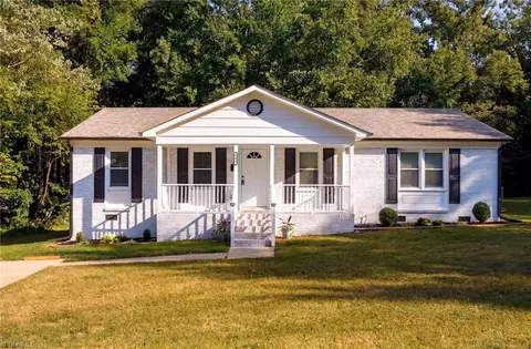 231 Pine Tree Rd, Winston Salem, NC 27105