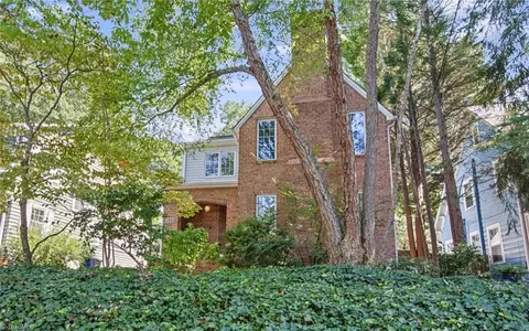 818 Carolina Ave, Winston Salem, NC 27101