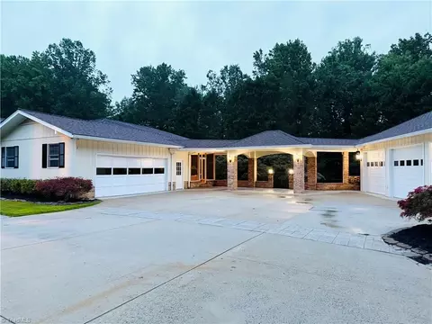 Exterior - 321 Pineview Dr, Mount Airy, NC 27030 photo 6 of 14