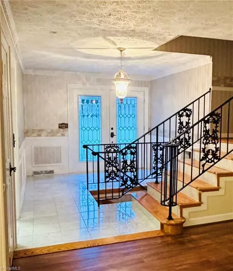 Entry Way - 321 Pineview Dr, Mount Airy, NC 27030 photo 4 of 4