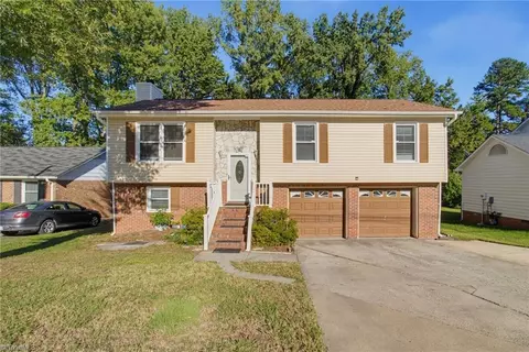 1717 Hannaford Rd, Greensboro, NC 27401