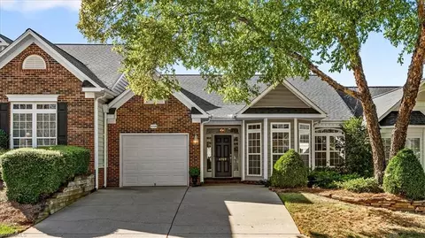 4709 Towne Ridge Dr, Greensboro, NC 27455