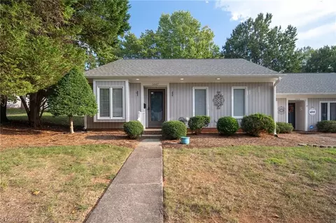 1447 Grantland Pl, Greensboro, NC 27410