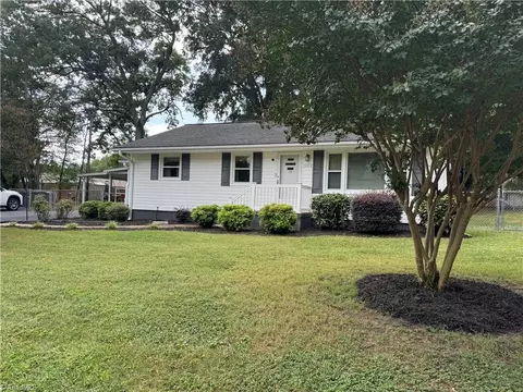 902 Elmhurst St, Winston Salem, NC 27127