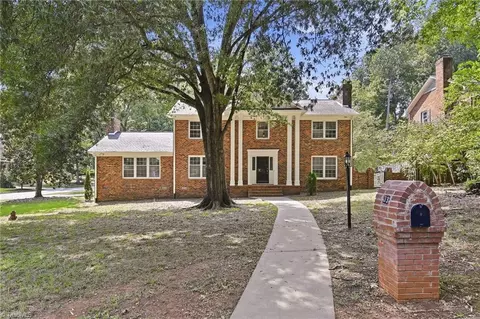 33 E Kemp Rd, Greensboro, NC 27410