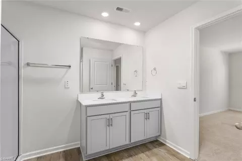 Entry Way - 5026 Crest Ct, Trinity, NC 27370 photo 7 of 8