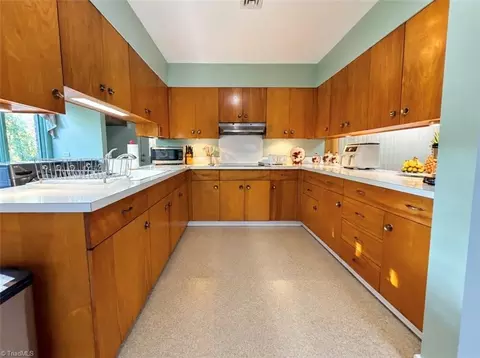 Kitchen - 324 Main St E, Candor, NC 27229 photo 4 of 4
