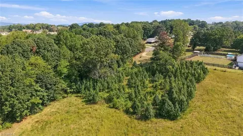 3337 Coventry Forest Ln, King, NC 27021 photo 16