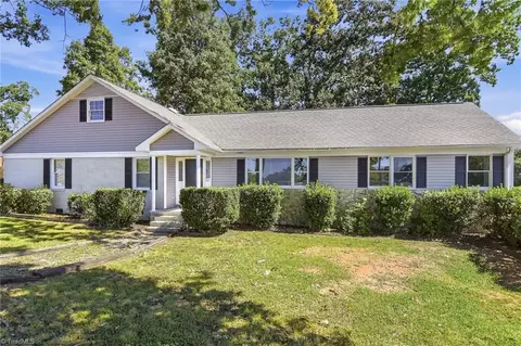 1233 Guilford College Rd, Jamestown, NC 27282