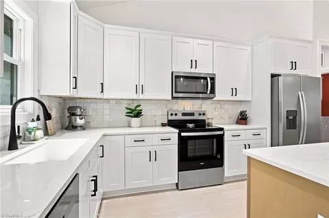 Kitchen - 495 Jacobs Dr, Salisbury, NC 28144 photo 7 of 7