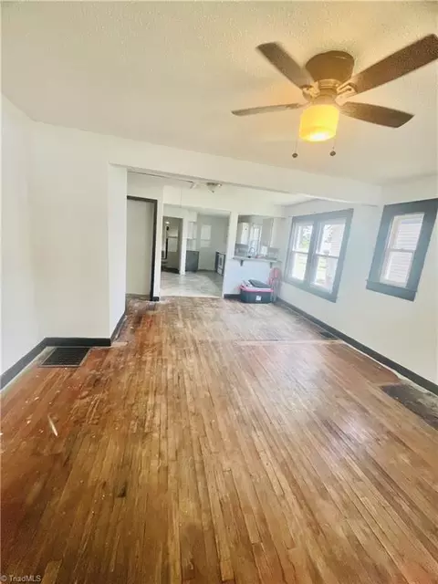 Entry Way - 608 Unity St, Thomasville, NC 27360 photo 1 of 2