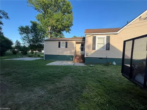 Exterior - 608 Unity St, Thomasville, NC 27360 photo 3 of 3