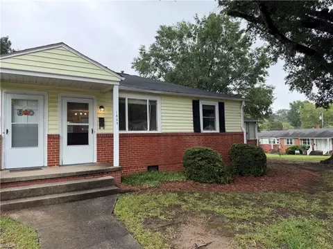 1828 Villa Dr, Greensboro, NC 27403