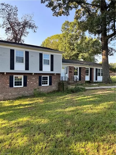 2404 Revolan Ct, Greensboro, NC 27407