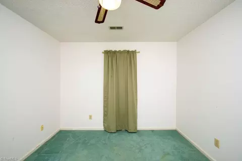 Bedroom - 1418 Bailey Cir, High Point, NC 27262 photo 5 of 7