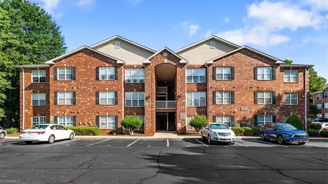 3716 Cotswold Ave #B, Greensboro, NC 27410