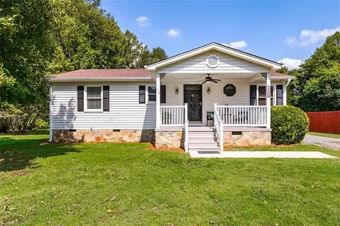 1110 Barham Rd, Greensboro, NC 27455