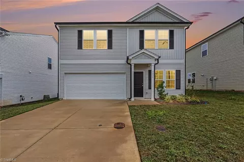5037 Fallmeade Rd, Kernersville, NC 27284