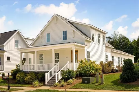 1556 Autumn Park Cir, Winston Salem, NC 27106