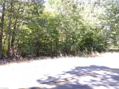 600 Crowder Rd, Madison, NC 27025 photo 4