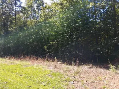 600 Crowder Rd, Madison, NC 27025 photo 3