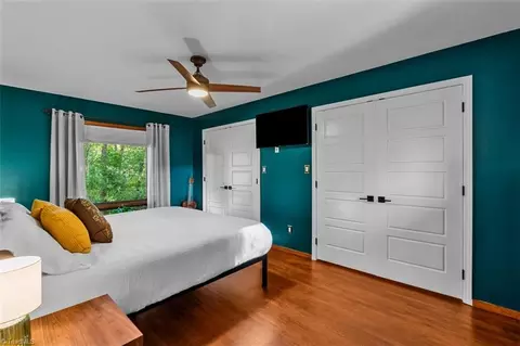 Bedroom - 3517 Bentbrook Dr, High Point, NC 27265 photo 4 of 9