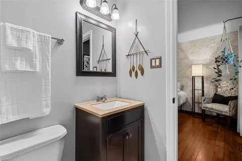 Bath - 3517 Bentbrook Dr, High Point, NC 27265 photo 2 of 4