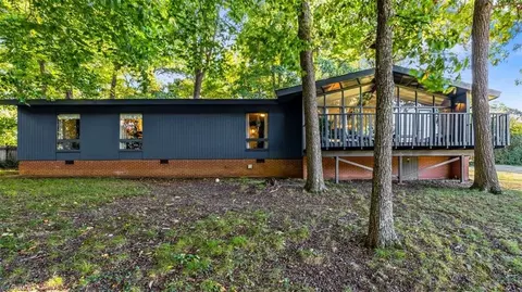 Exterior - 3517 Bentbrook Dr, High Point, NC 27265 photo 5 of 12