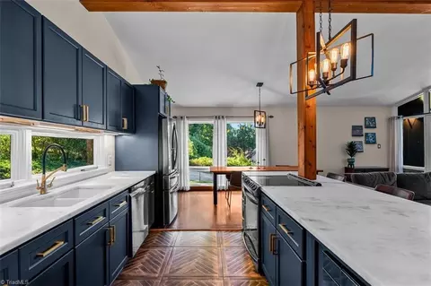 Kitchen - 3517 Bentbrook Dr, High Point, NC 27265 photo 6 of 6