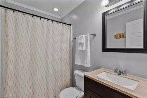 Bath - 3517 Bentbrook Dr, High Point, NC 27265 photo 1 of 4