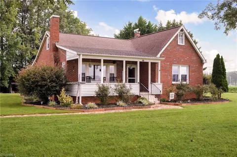 991 Deadmon Rd, Mocksville, NC 27028