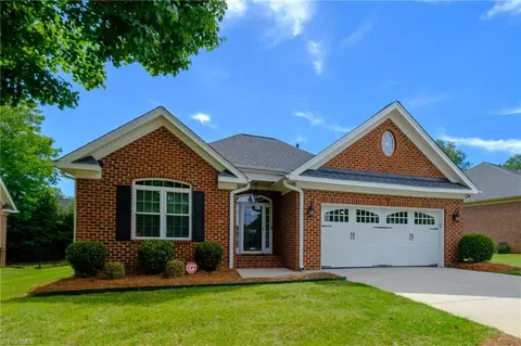 1312 Whitworth Ct, Kernersville, NC 27284