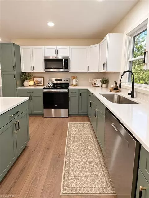 Kitchen - 526 Hoover Mountain Rd, Purlear, NC 28665 photo 2 of 3