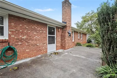 Exterior - 809 Merriweather Dr, King, NC 27021 photo 4 of 7