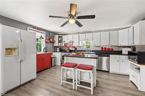 Kitchen - 5883 Mendenhall Rd, Archdale, NC 27263 photo 1 of 2